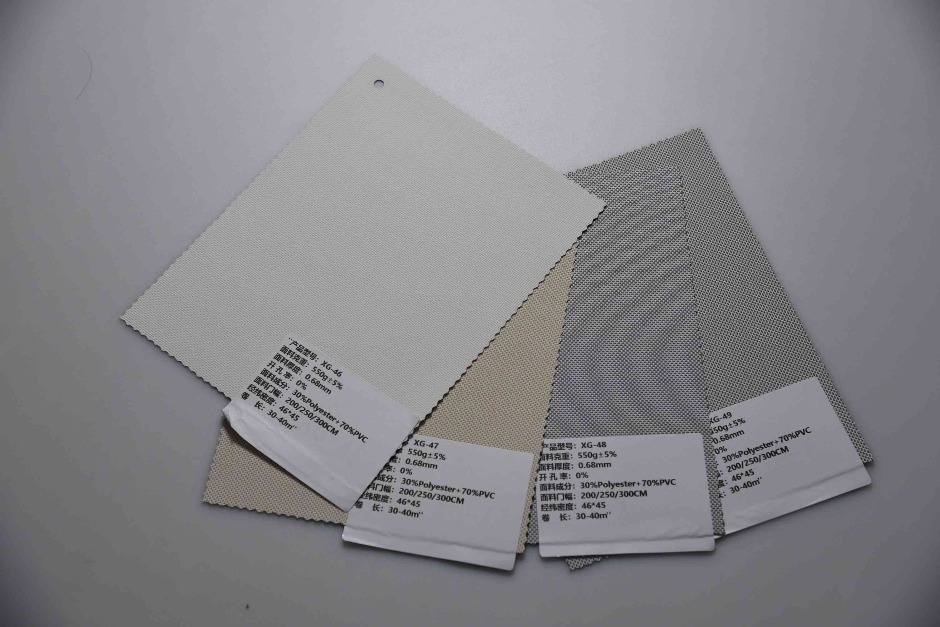 0%开孔率聚酯纤维发泡涂层阳光面料（Polyester fiber foam coating sunlight fabric with 0 % opening ratio）
